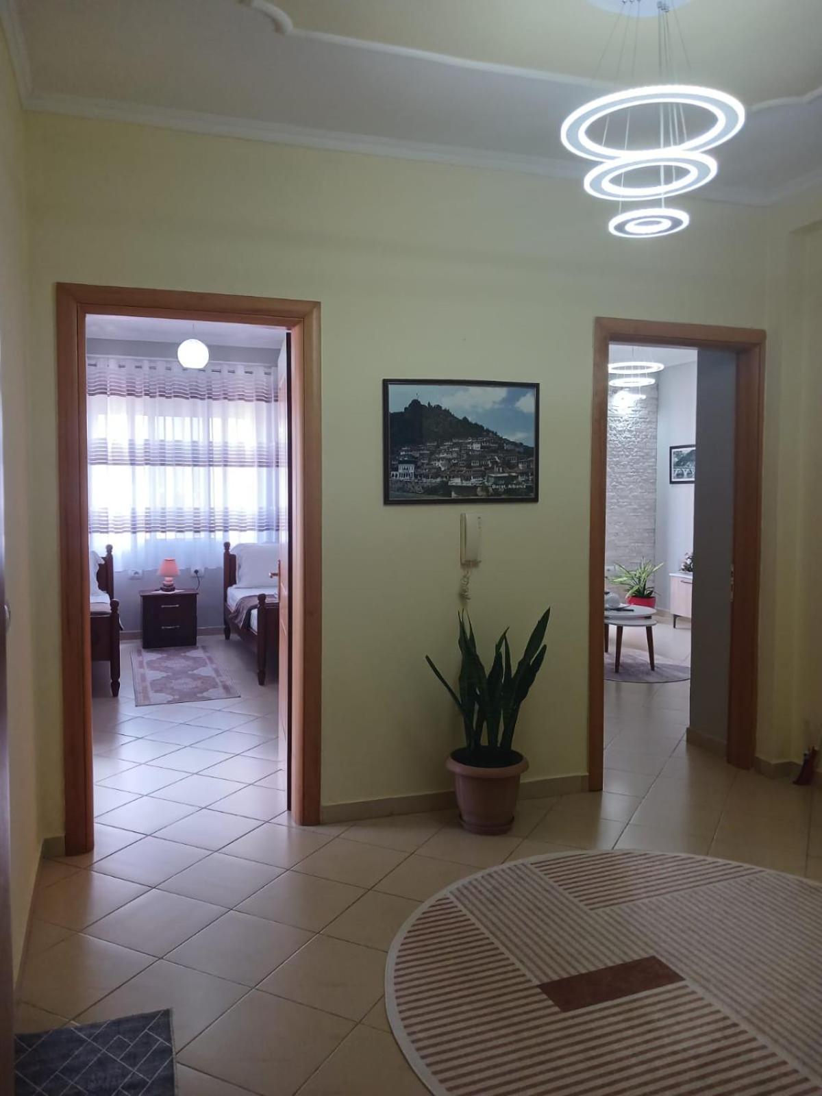 Muska Comfy Apartment Berat Buitenkant foto